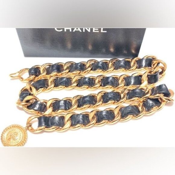 Chanel Jumbo Chain Belt Runway Medallion Necklace - Picture 11 of 11
